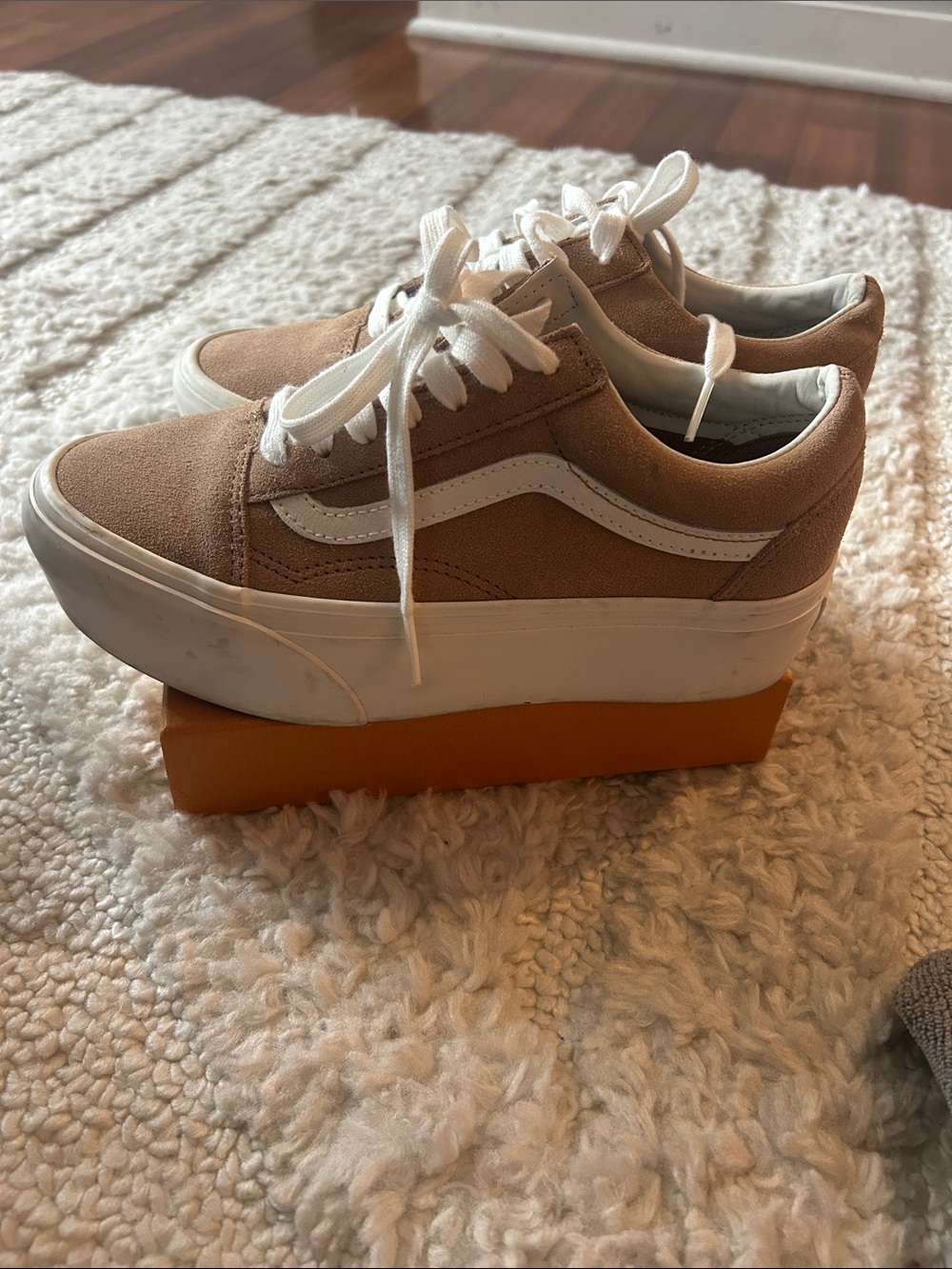 VANS Women’s Platform Lace-Up Sneakers in Beige with White Accent